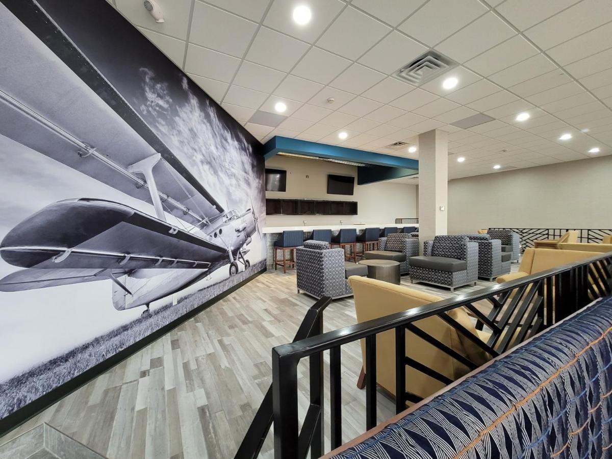 Wingate By Wyndham Wichita Airport Hotel Luaran gambar