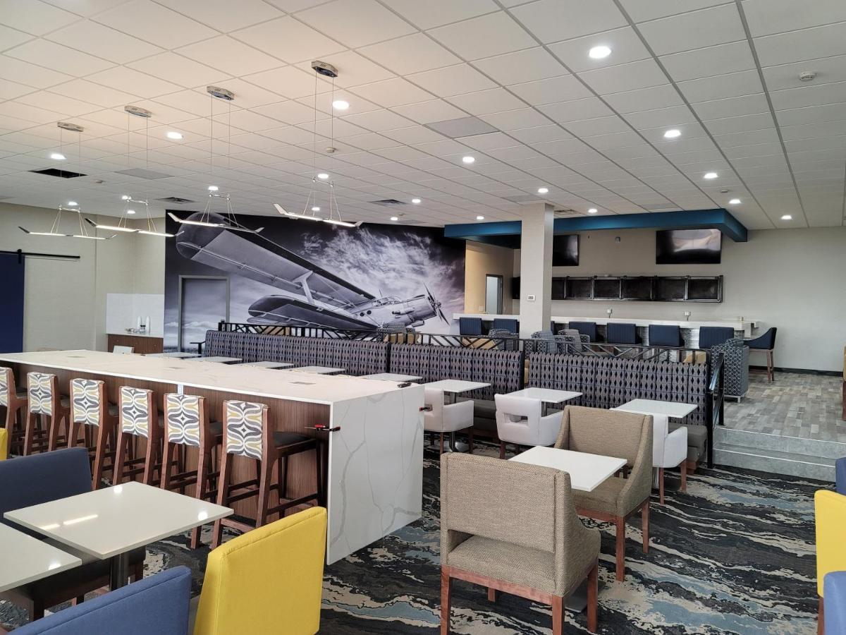 Wingate By Wyndham Wichita Airport Hotel Luaran gambar