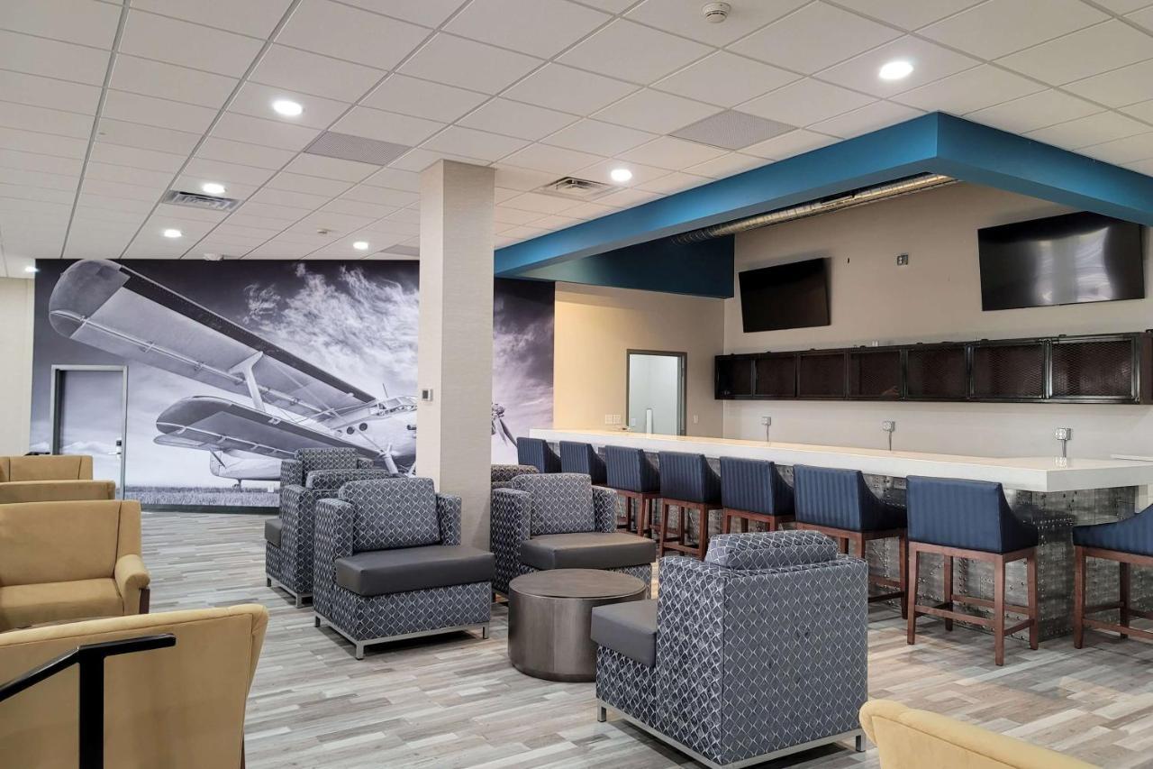 Wingate By Wyndham Wichita Airport Hotel Luaran gambar