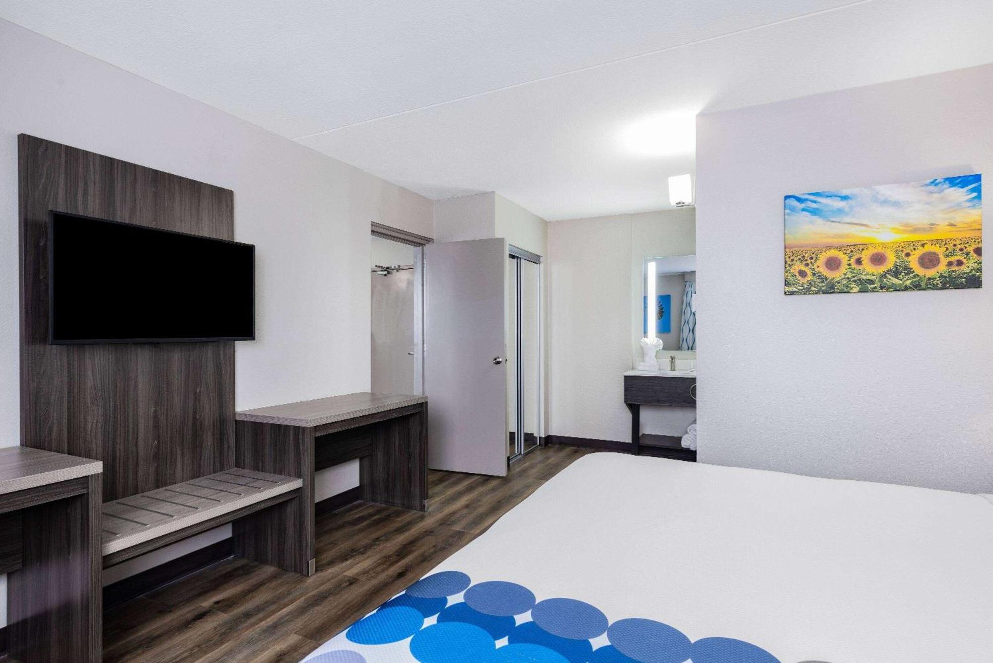 Wingate By Wyndham Wichita Airport Hotel Luaran gambar