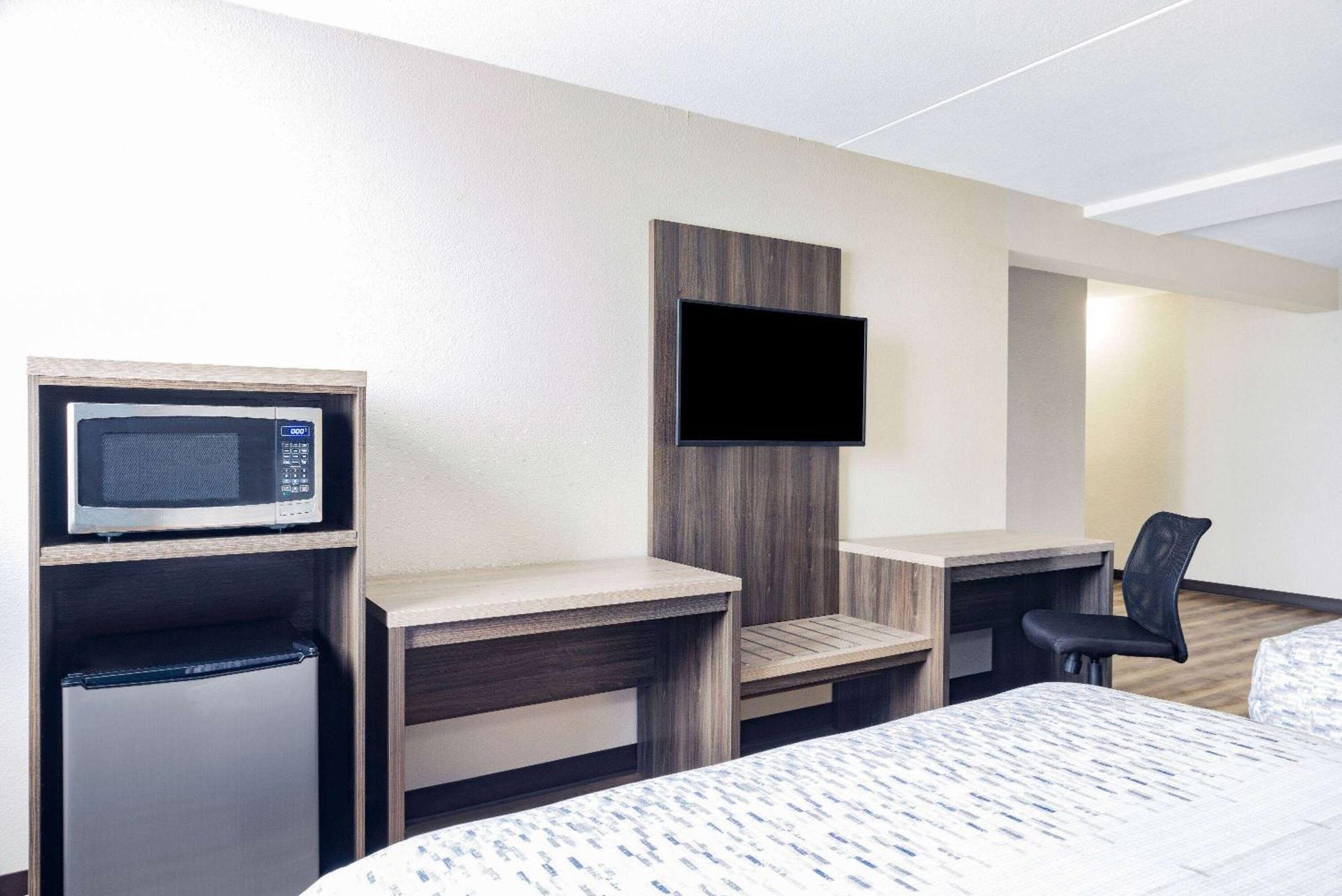 Wingate By Wyndham Wichita Airport Hotel Luaran gambar