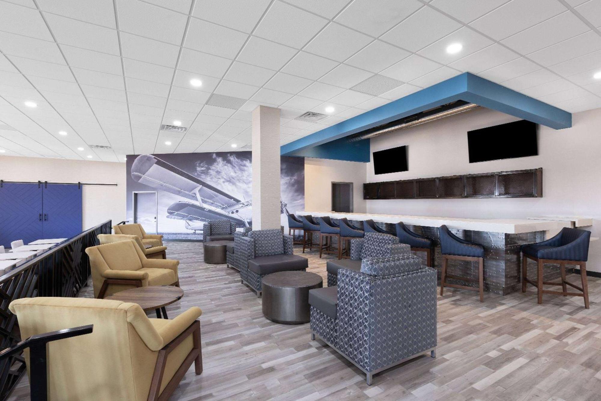 Wingate By Wyndham Wichita Airport Hotel Luaran gambar