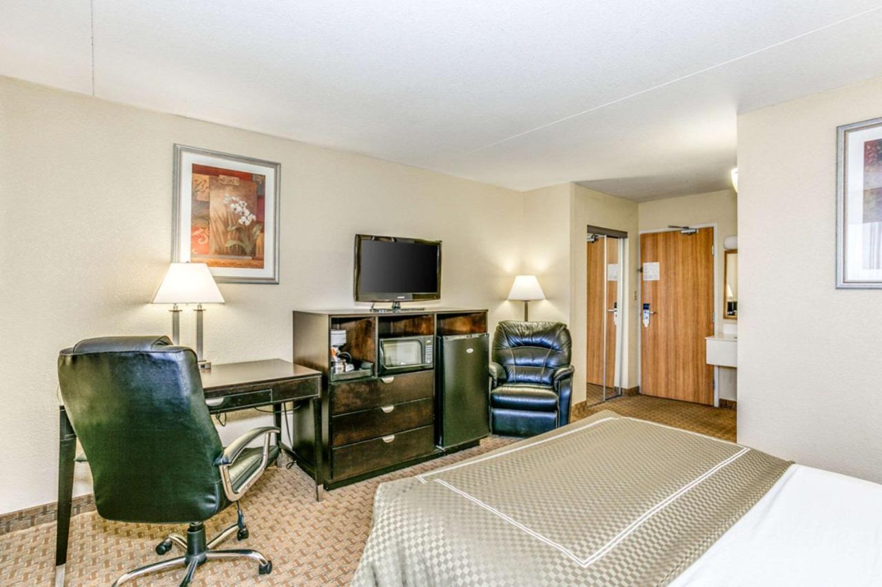 Wingate By Wyndham Wichita Airport Hotel Luaran gambar