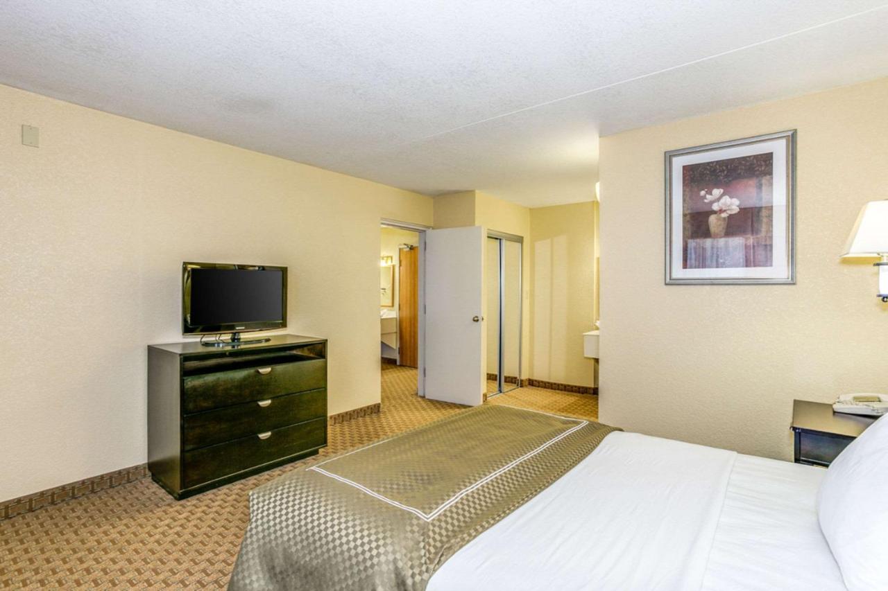 Wingate By Wyndham Wichita Airport Hotel Luaran gambar
