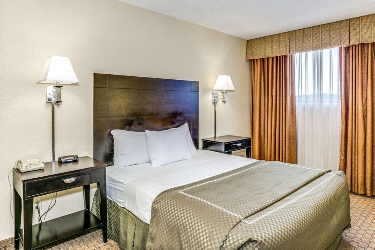 Wingate By Wyndham Wichita Airport Hotel Luaran gambar